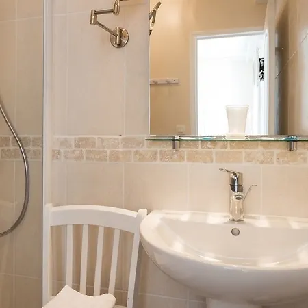 Villa Tracy Guest House Гостевой дом Траси-сюр-Мер