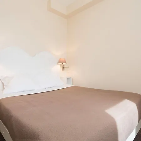 Villa Tracy Guest House 4* Траси-сюр-Мер