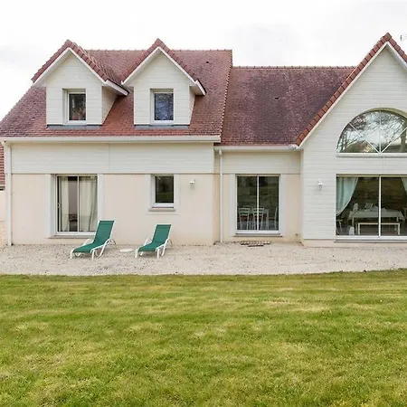 Villa Tracy Guest House 4*
