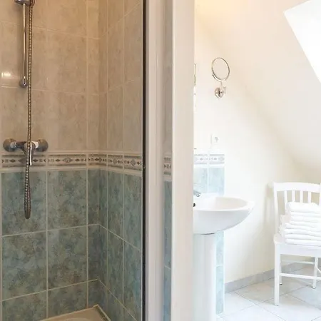 Villa Tracy Guest House Guest house 4*